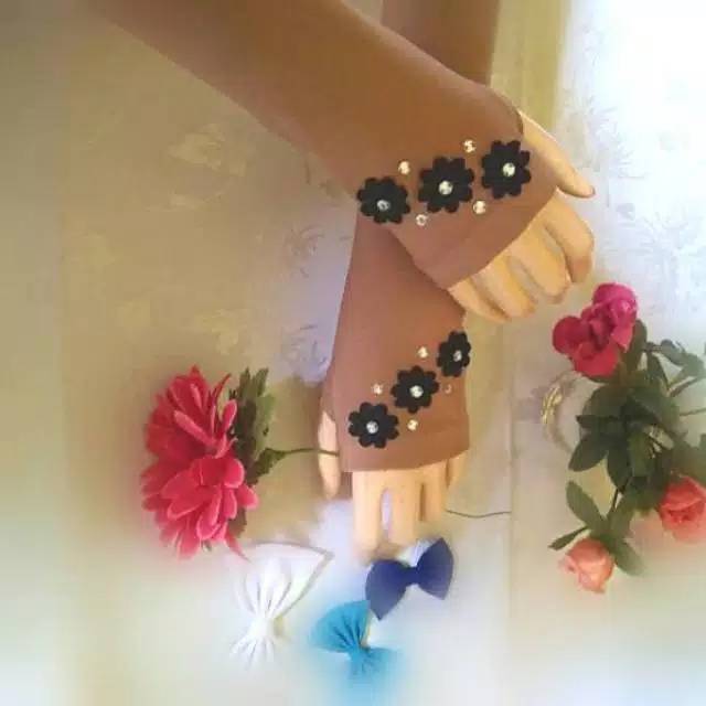 Handsock flower samping