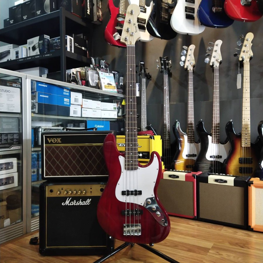 Stinger Jazz Bass Dakota Red
