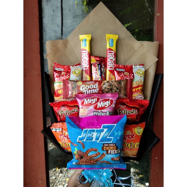 

BUKET SNACK / BUKET JAJAN / SNACK BOUQUET MURAH