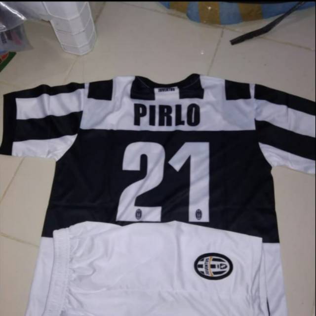 Andrea Pirlo - Jersey Kaos Bola Futsal Juventus - Setelan Anak Kecil SD - Multisport