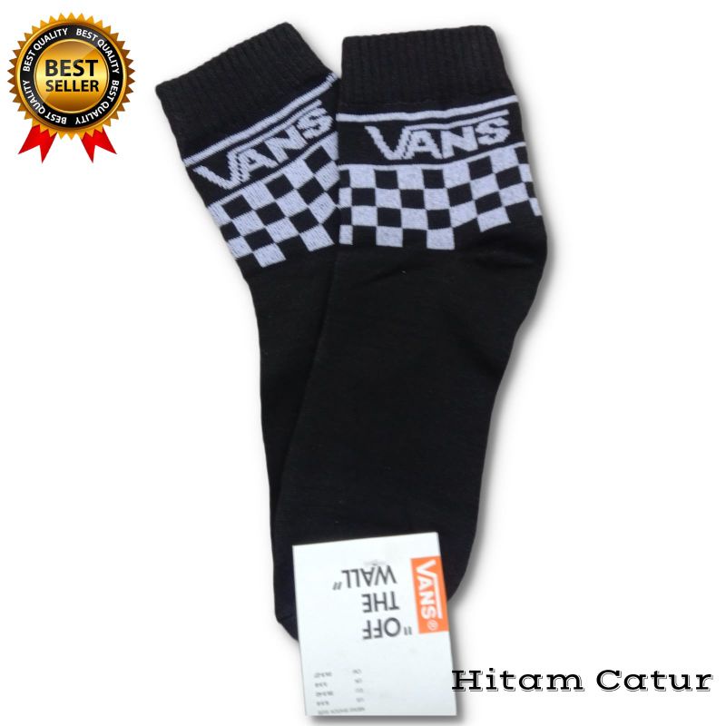 kaoskaki pendek semata kaki