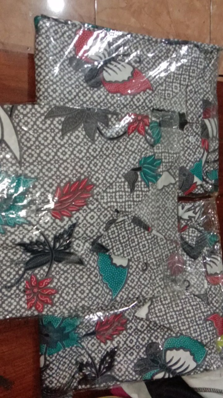 Batik Couple Keluarga Sania Ruffle Ori Ndoro Jowi Dnt Merpati Putih