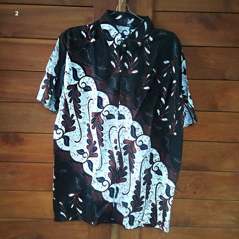 Kemeja Batik Motif Batik Klasik