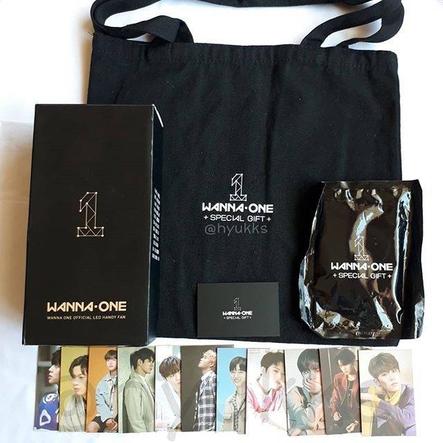 WANNA ONE THEREFORE CONCERT SPECIAL SET