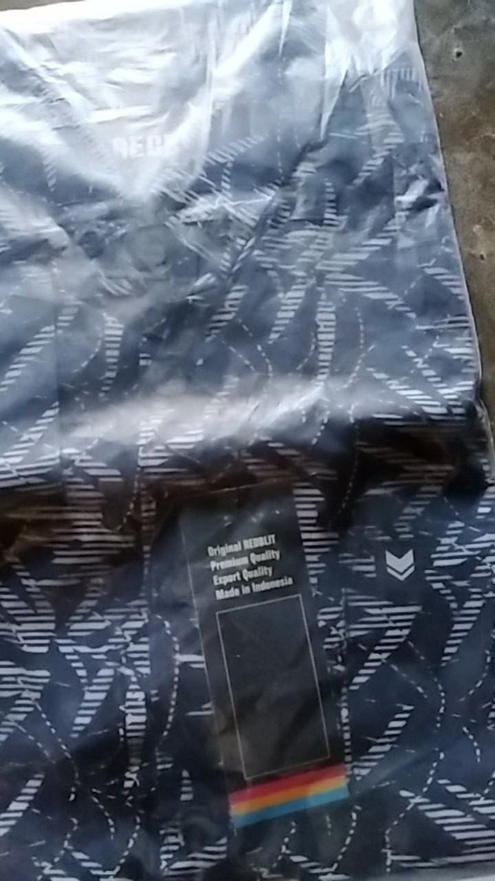 Kemeja Motif Pria Lengan Panjang