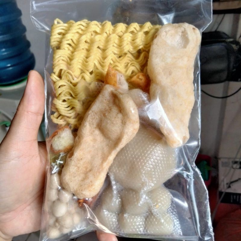 

boci isi mie pedas gila