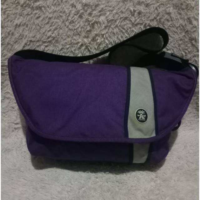 Sling Crumpler Preloved
