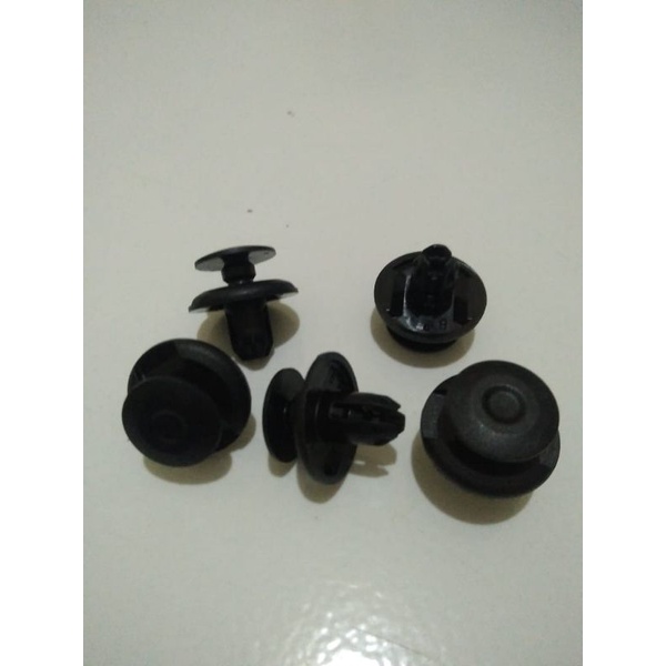 Klip clip kancing spakbor bemper fender mobil honda brio mobilio brv