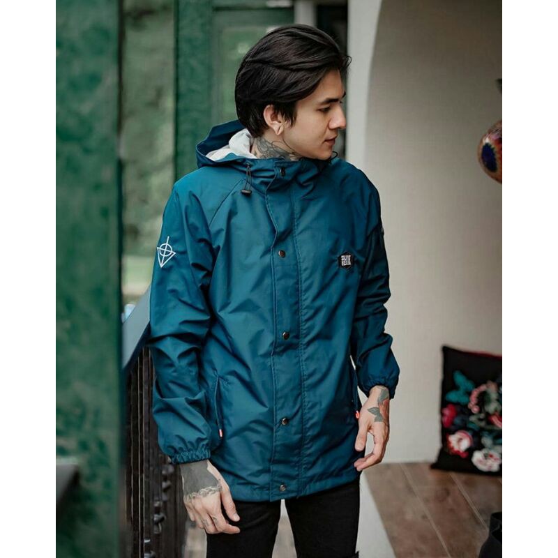 Jaket Casual Full Navy Jaket Parasut Pria Jaket Outdoor Salviohexia