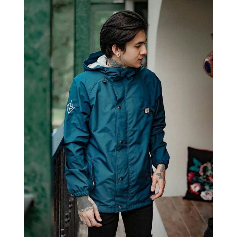 Jaket Casual Full Navy Jaket Parasut Pria Jaket Outdoor Salviohexia