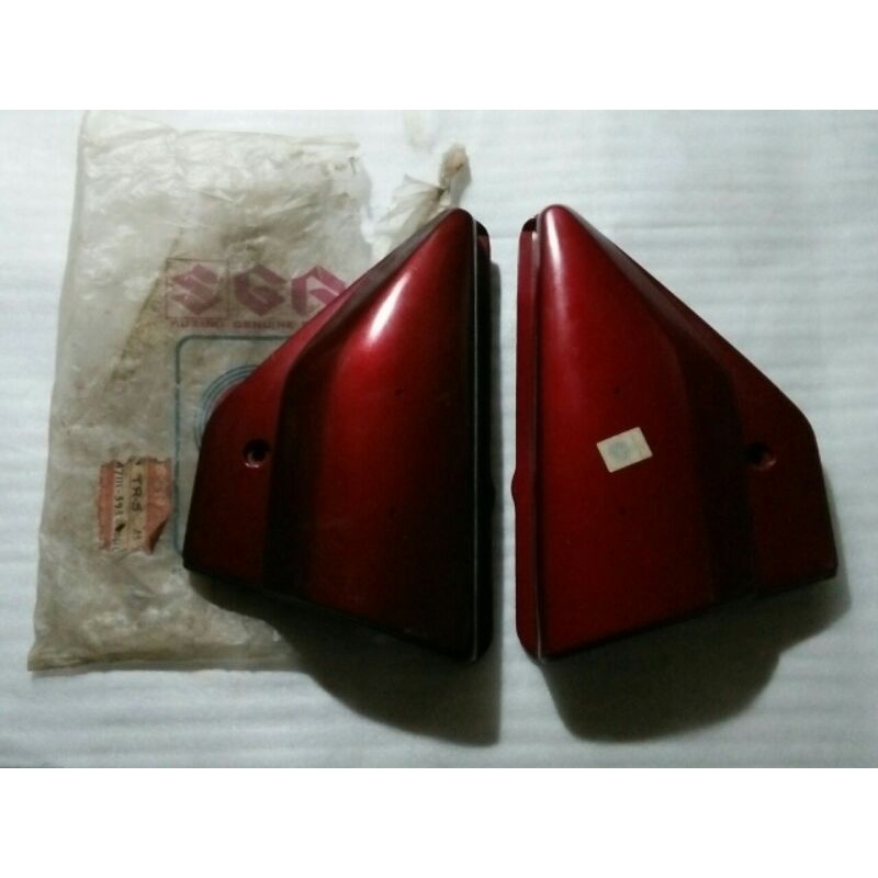 box body tutup aki kanan kiri TRS NOS ori Suzuki Indomobil