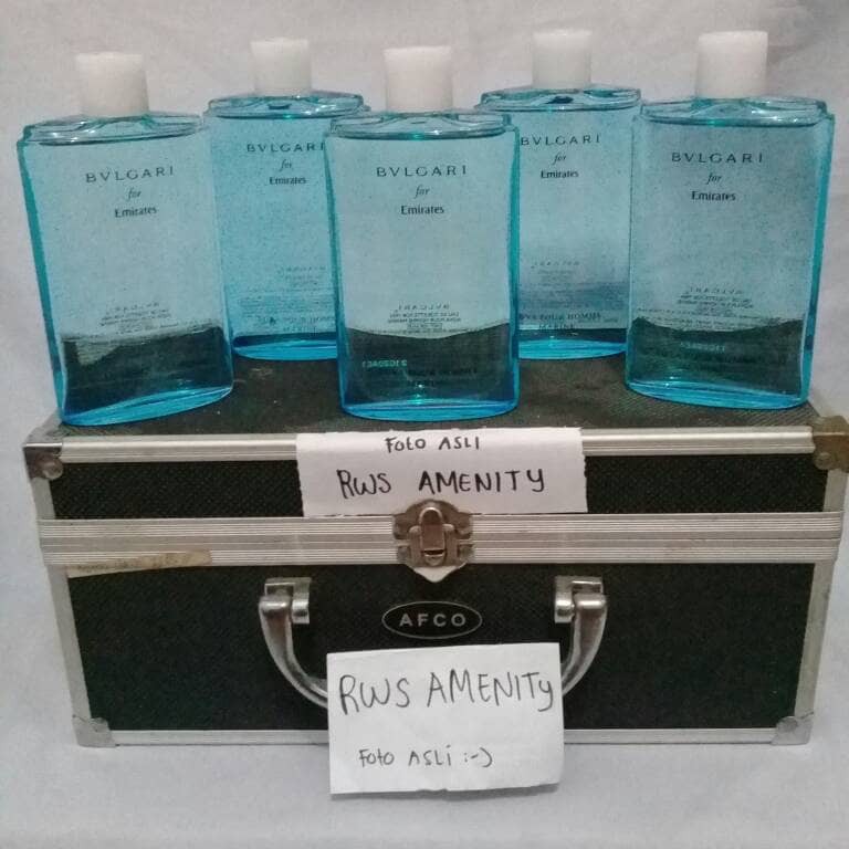 Selimut Garuda Indonesia Airlines Merah Marun Baru dan Bersegel