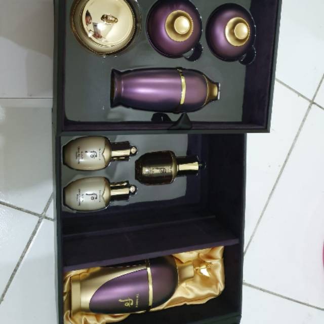 History of whoo imperial essence set