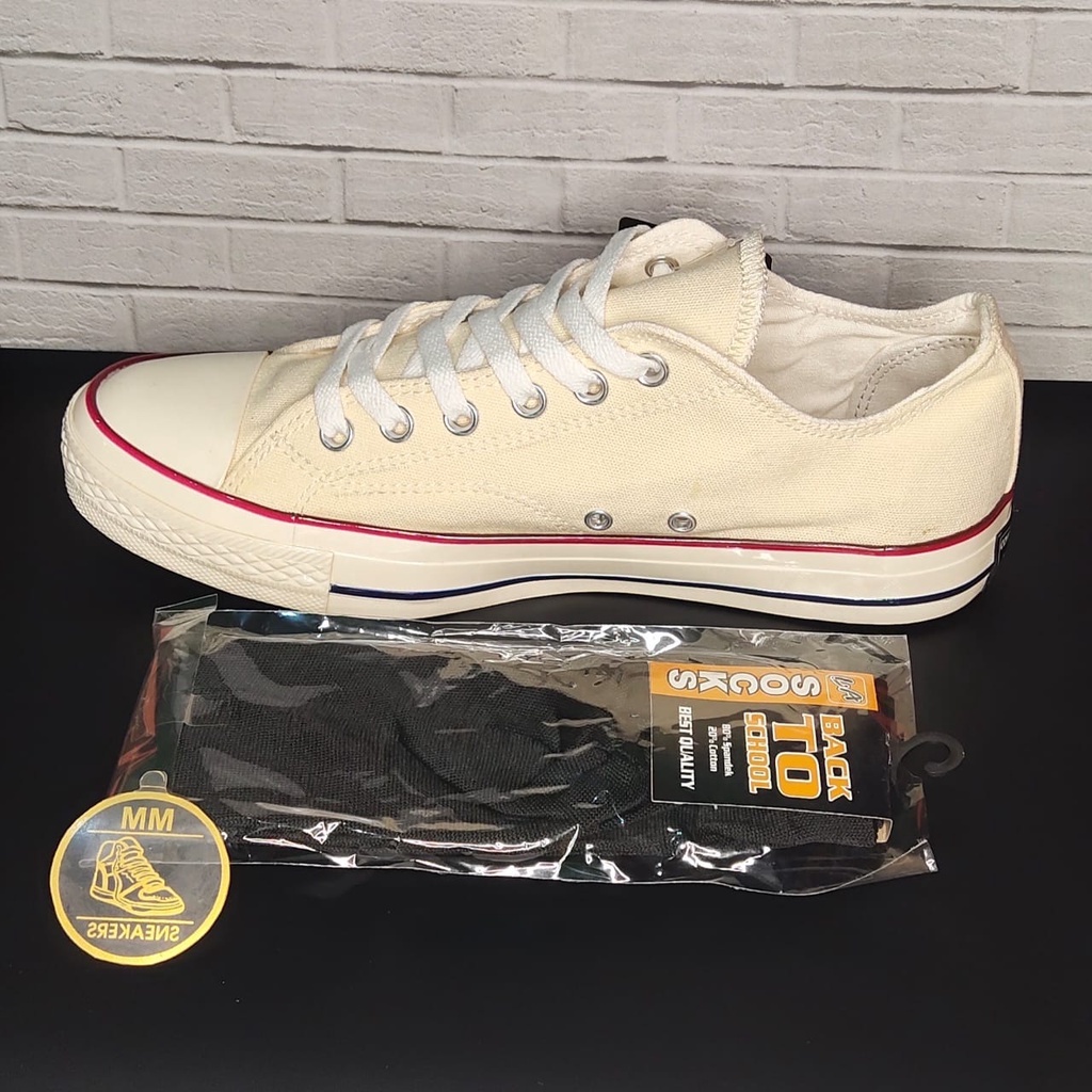 Sepatu Converse 70s Premium All Star Chuck Taylor CT Low Pendek Pria Wanita Warna Putih Hitam Murah-1