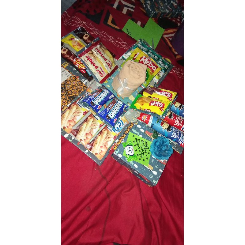 

Gift snack hijab box