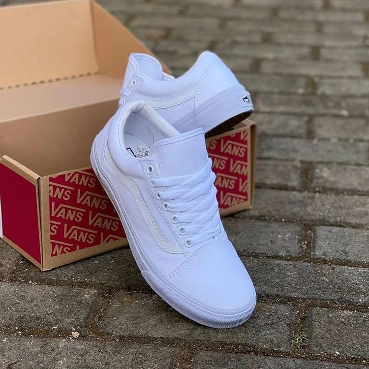 VANS OLD SKOOL FULL WHITE BNIB MADE IN CHINA SIZE 36-43