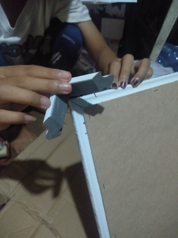 Isi 4 Kotak Hantaran Pakai Kaki Warna Puih Silver Pakai Kaki Seserahan Mahar