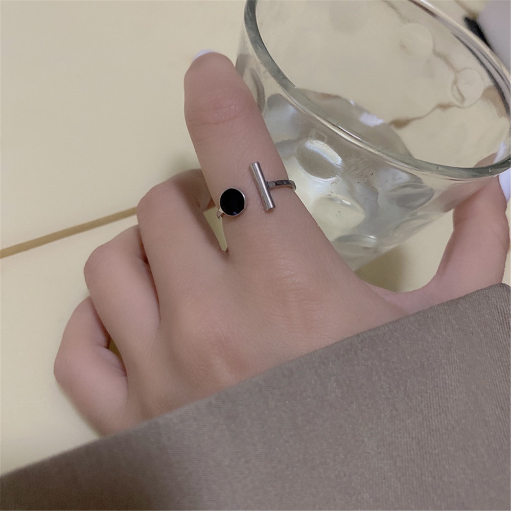 Cincin Jari Telunjuk Model Terbuka Bentuk Geometris Warna Hitam Dapat Disesuaikan Gaya Korea Untuk Wanita