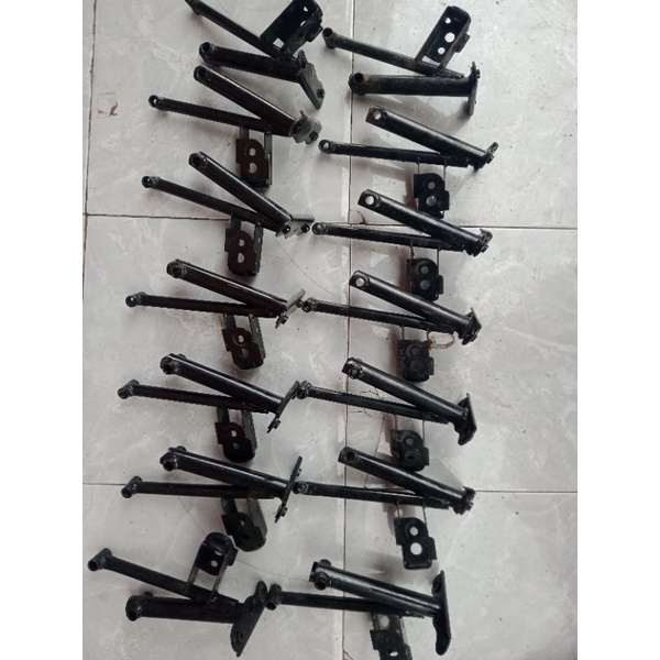 Plat Bereket Bracket Dudukan Cover Tameng Beat ECO / Beat Digitial / Beat Street /ORIGINAL