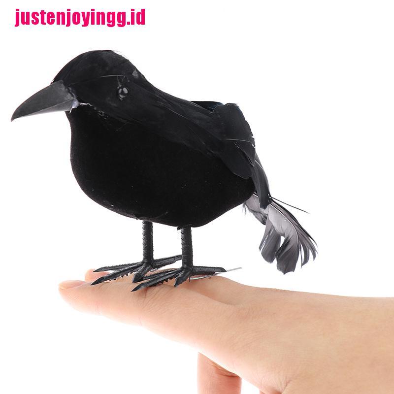 Alat Peraga Burung Gagak Hitam Untuk Halloween