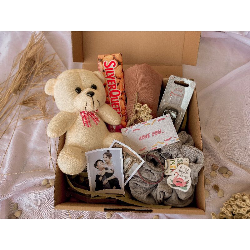

Hampers Boneka Teddy Bear Murah |Kado ulang tahun sahabat | Kado wisuda | Hampers Kekinian| Hadiah | Kado PacarMurah | Kado Murah | Kado Cantik
