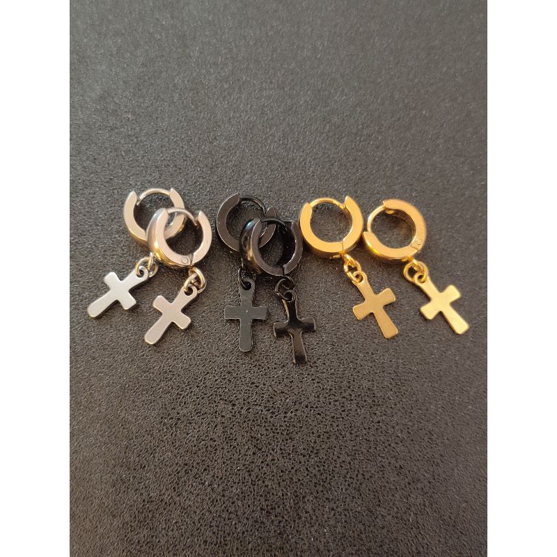 Anting Salib Tusuk Gold dan hitam Titanium Harga 1Pasang