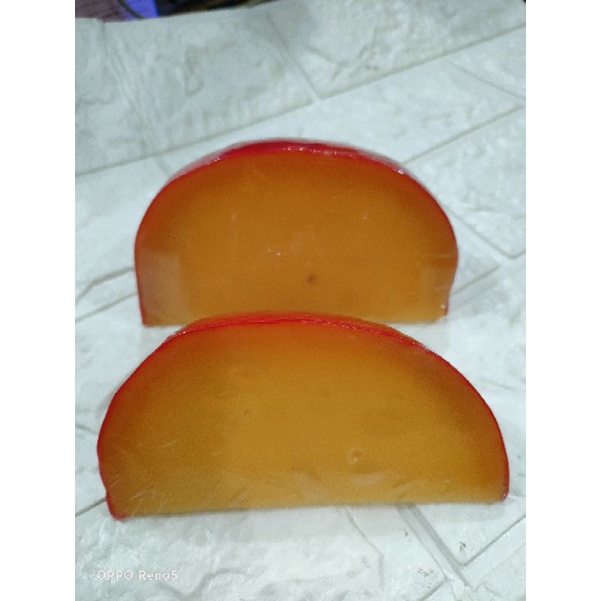 

Keju edam "jago mas"potongan berat kurang lebih 280-295 gr