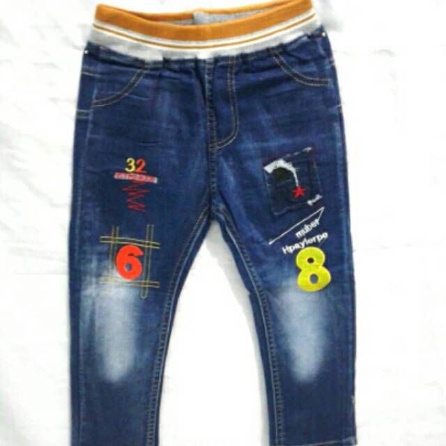 Celana jeans anak bergambar angka 6&8