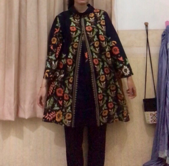 Grosir Terlaris Genes Jelita Tunic Navbor Yelbor Whitbor Creambor Tunik Batik Modern Hrb033