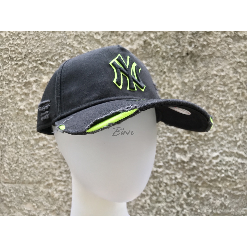 Topi New Era 9Forty A-Frame New York Yankees Destroyed Black/Neon Cap 100% Ori Resmi