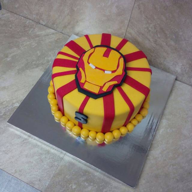 

superhero cake