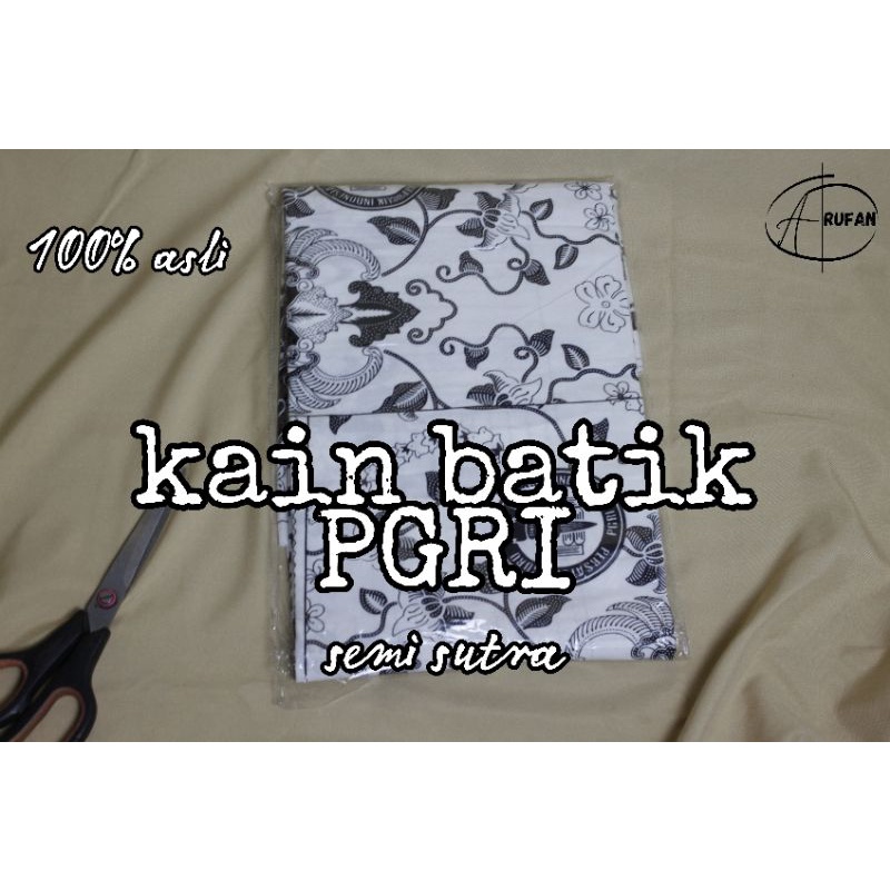 KAIN BATIK PGRI BAHAN SEMI SUTRA UNTUK SATU STEL BAJU