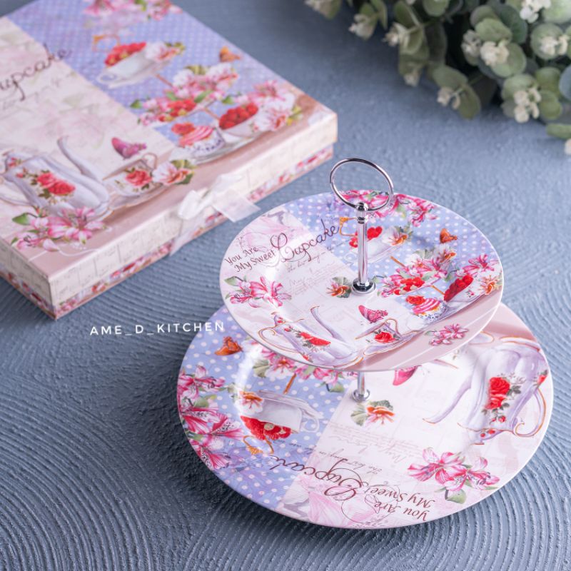 Piring kue susun 2 cupcakes with gift box