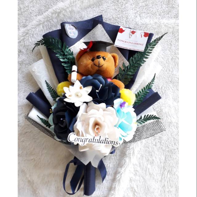 Buket bunga kertas dan pompom Plus boneka murah