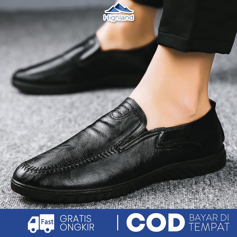 COD Highland Sepatu Pria Kasual Slip on Antislip Slop Formal Kerja Kantor Kulit Sintetis MC404