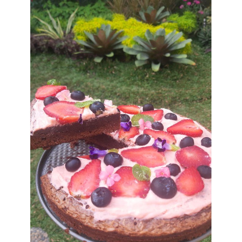 

Very Berry Pizza Brownies