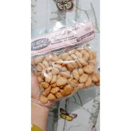 

KUE KERING / CEMILAN /KUE BIJI KETAPANG MANIS