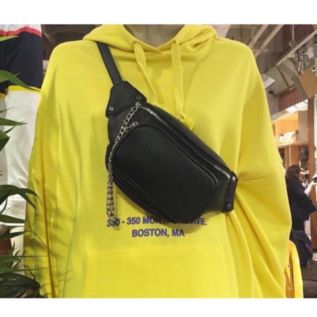 pull and bear waist bag