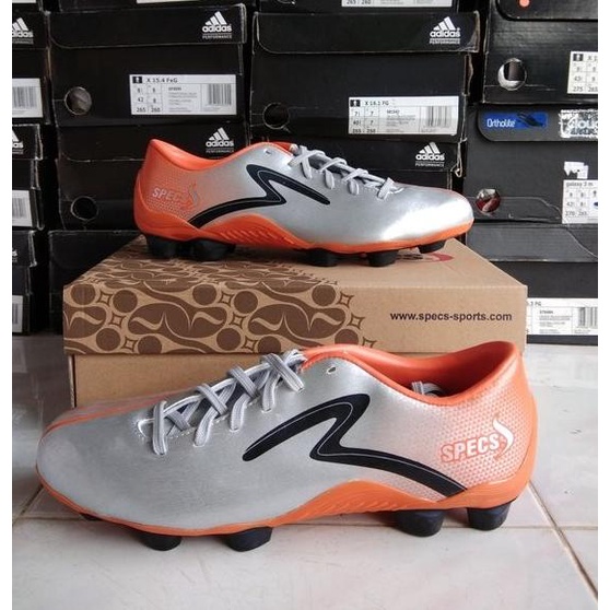 SEPATU BOLA - SPECS BAFANA FG SILVER DCVD32151