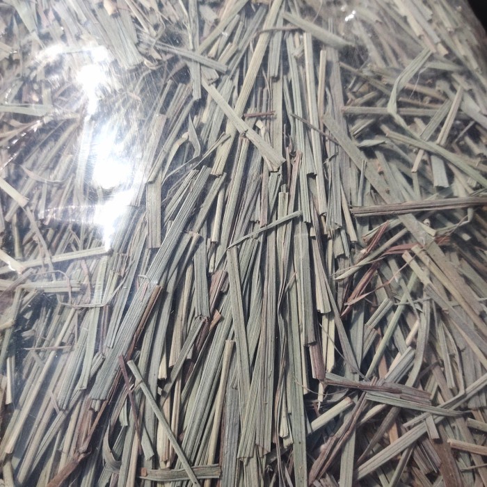 

Daun Serai Kering Hijau Kemasan Cantik 1kg