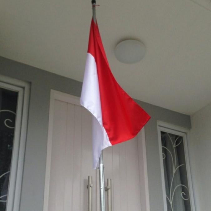 TIANG BENDERA 3M + BENDERA 80X120CM