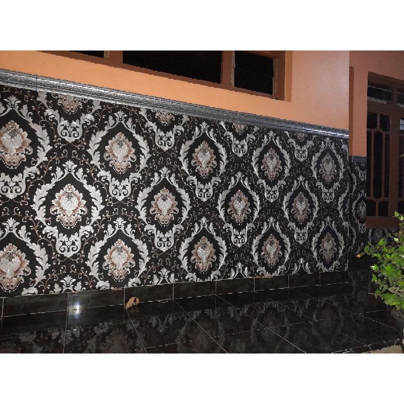 jasa pemasangan wallpaper dinding vinyl timbul ukuran 53 CM * 10 m area Pekalongan Batang Pemalang T
