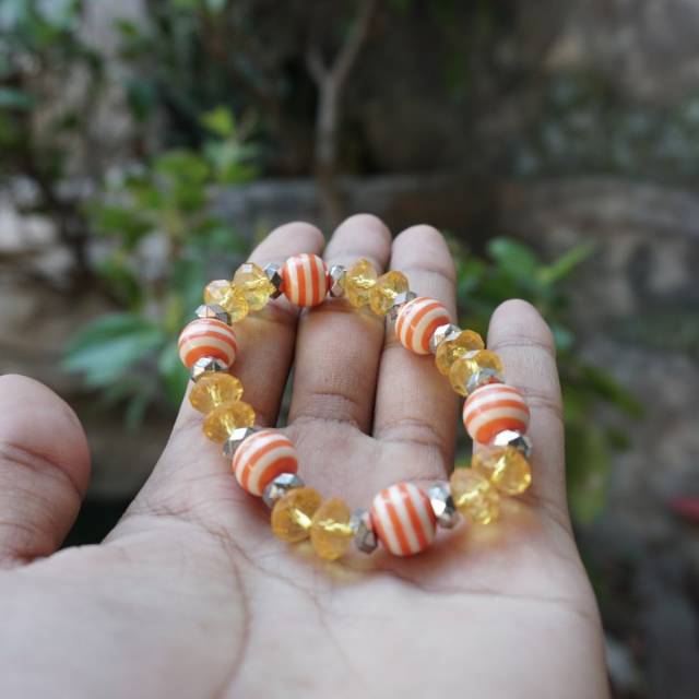 Gelang Kristal warna kuning / gelang cantik