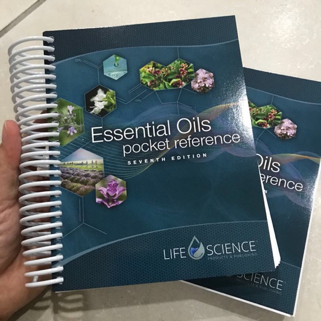 Essential Oil Pocket Reference Book Full Color Edisi Ke 7 Eopr