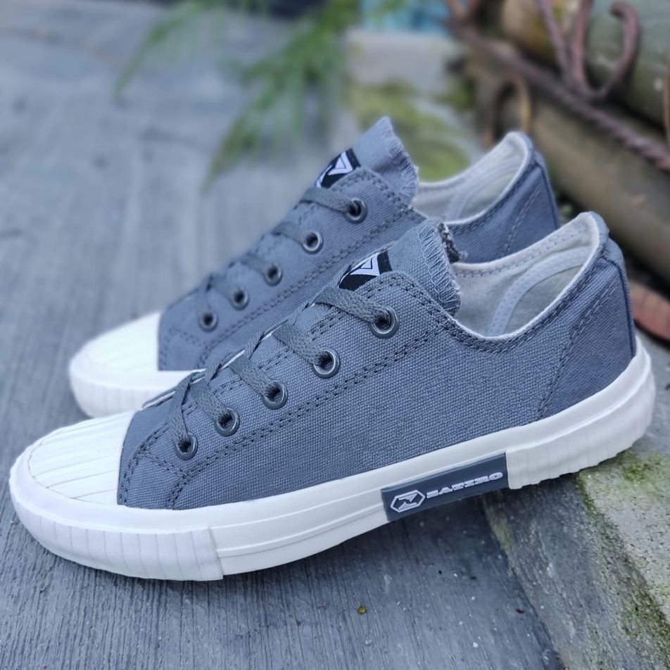 sepatu kasual model klasik kece series abu polos sneaker lokal brand ZTR limited edition premium ori