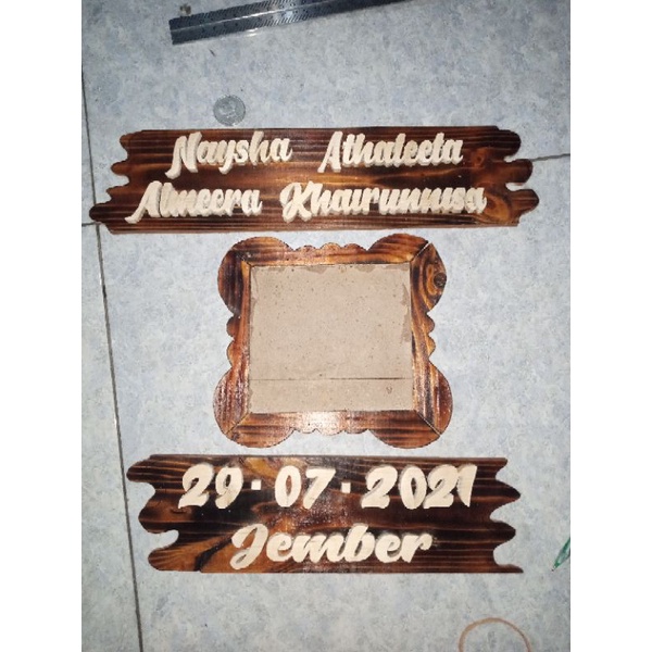 

papan gantung/huruf timbul