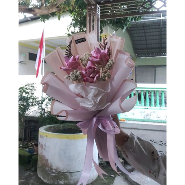 

Buket Bunga Uang Endelweiss