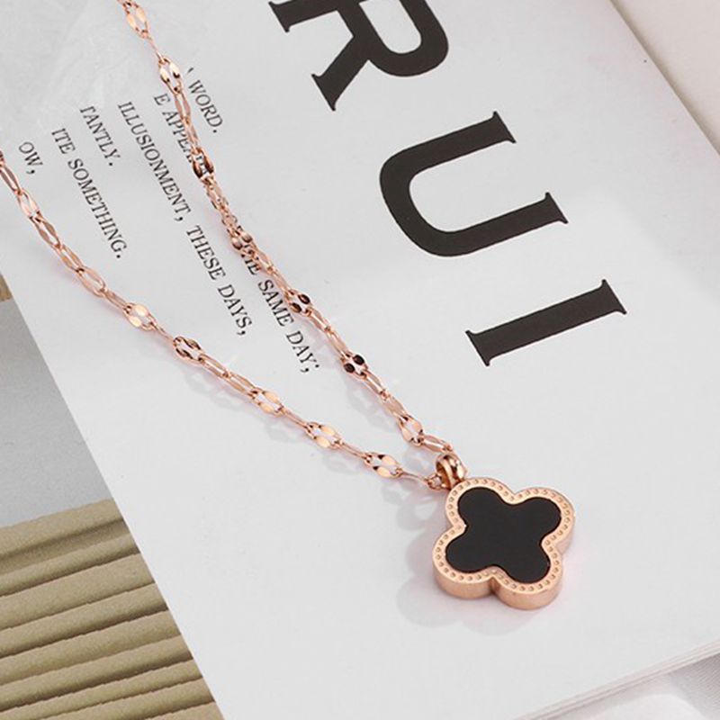 Kalung Rantai Pendek Dengan Liontin Clover Bahan Stainless Steel Untuk Wanita