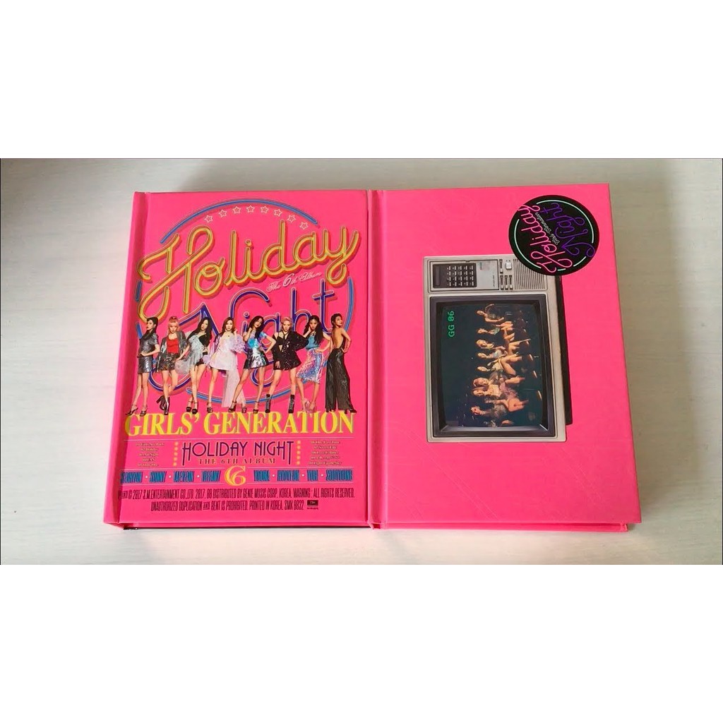 [UNSEALED][DAMAGE] SNSD - Holiday Night (Holiday version) + Taeyeon photocards