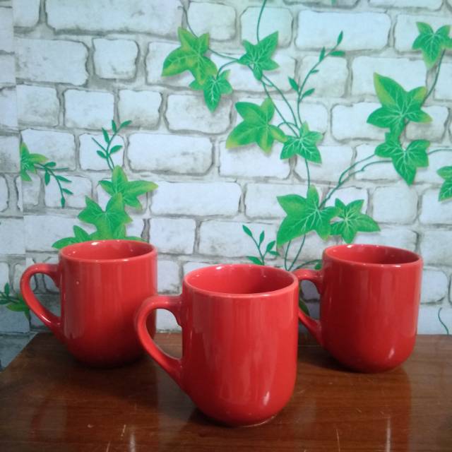 mug / gelas keramik model capsul warna merah luar dalam